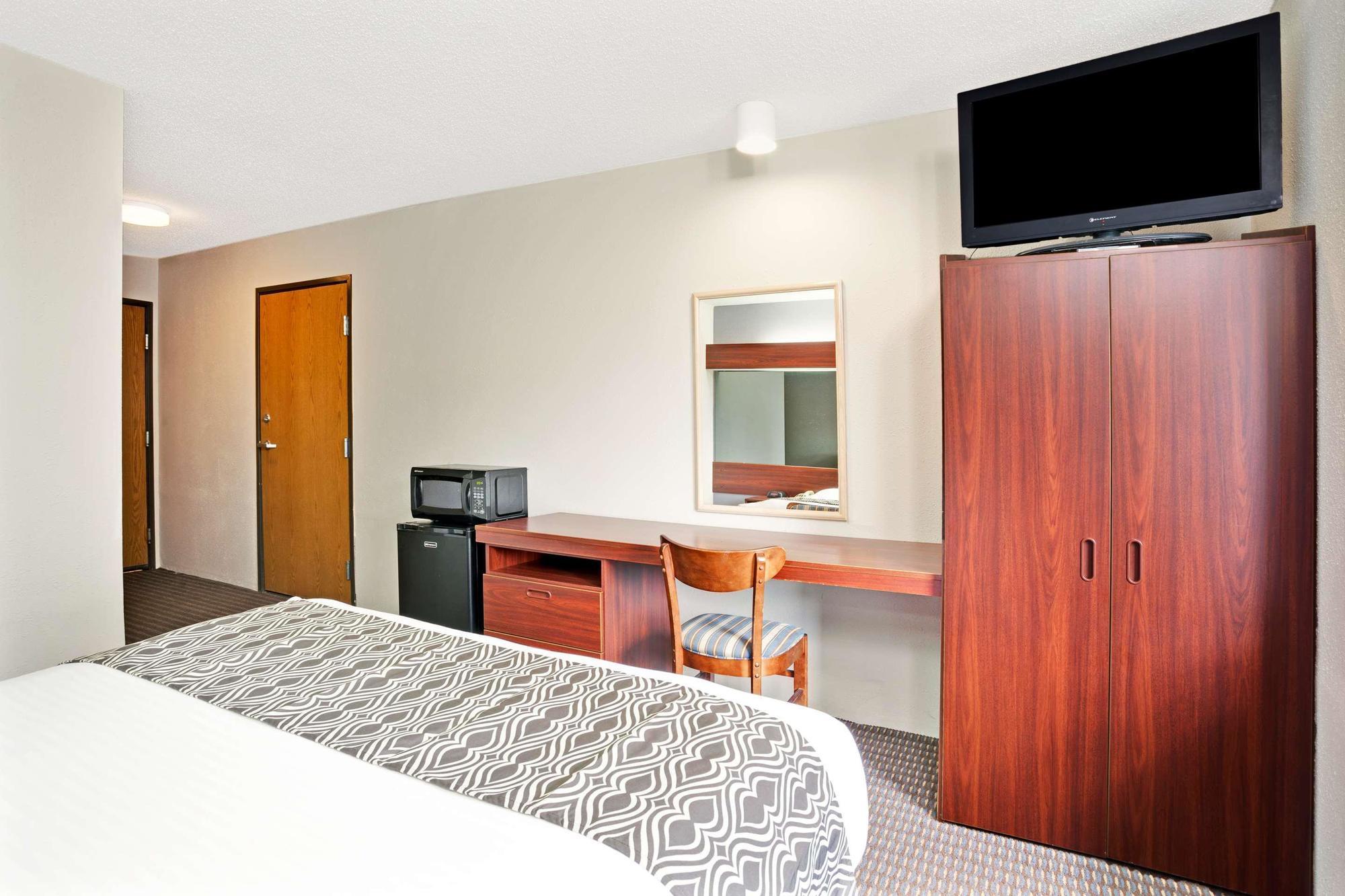 Microtel Inn & Suites By Wyndham Detroit Roseville Luaran gambar